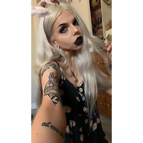 Meet your posh seller! @Lvnarmoth on Instagram - @bloodmilk on depop - Picture 6 of 9